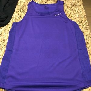 Nike tank